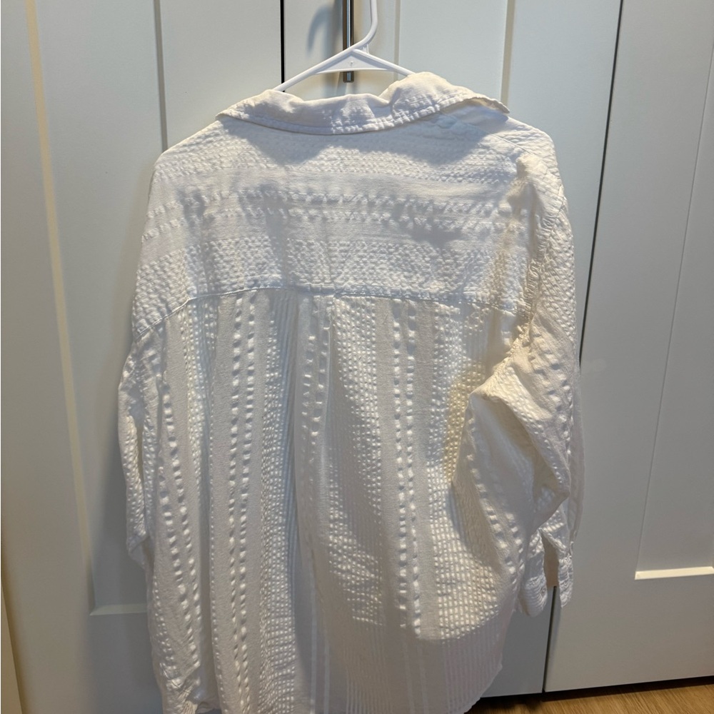 Aerie Textured White Button-Up Shirt - Picture 2 of 4